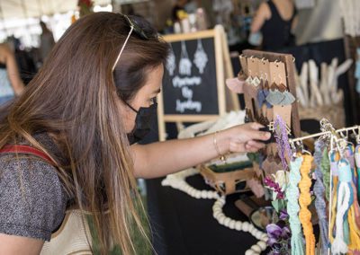 shopping vendors at 2021 skye canyon chalk and cheers event
